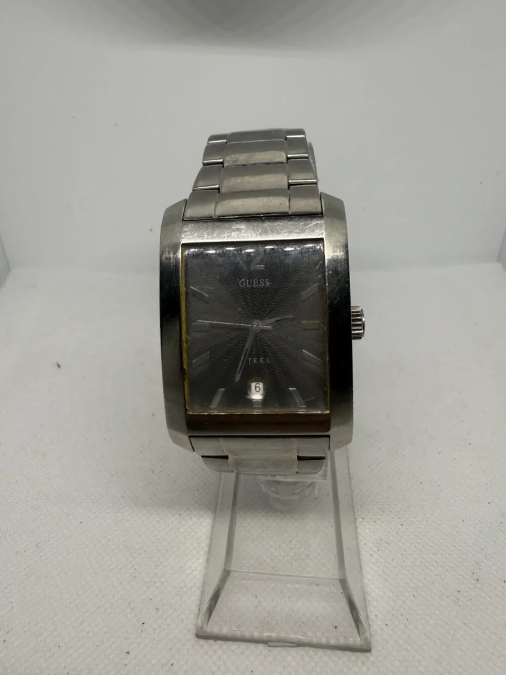 Guess G10150G Mens Silver Steel Black Textured Dial Diamond Watch 33mm